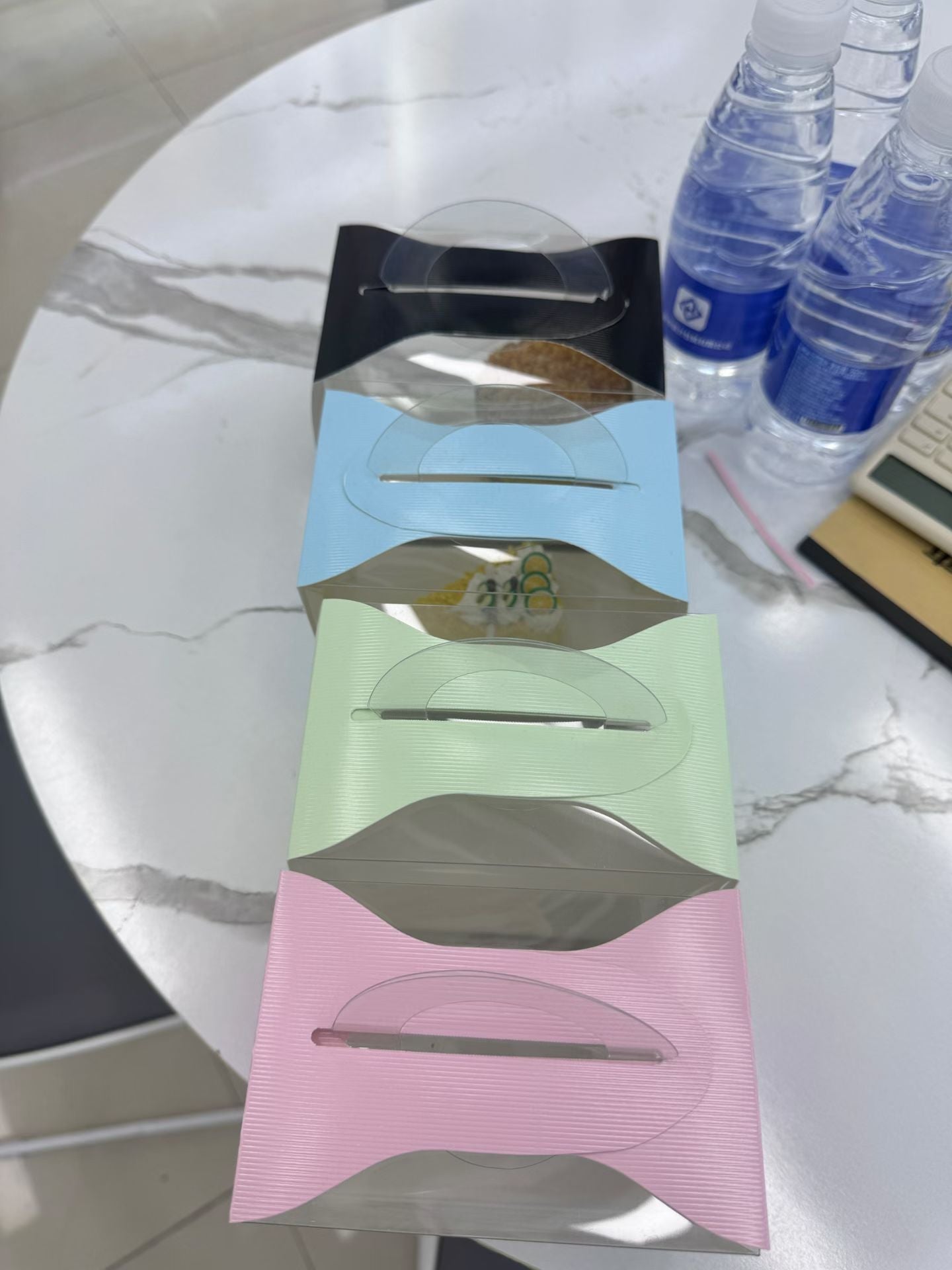 Boîte Cadeau Élégante avec Fenêtre Transparente