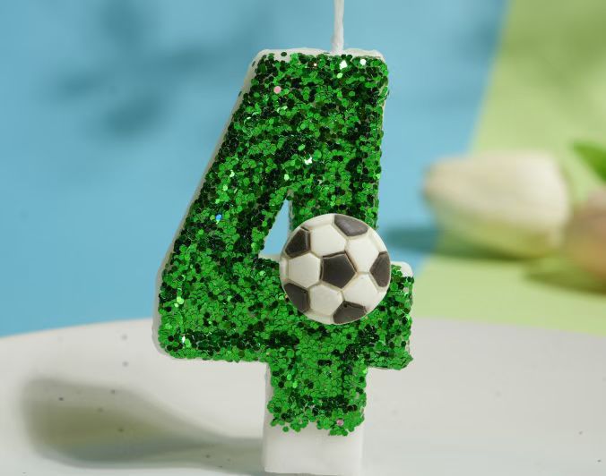 Bougie d'Anniversaire Chiffre 4 Thème Football